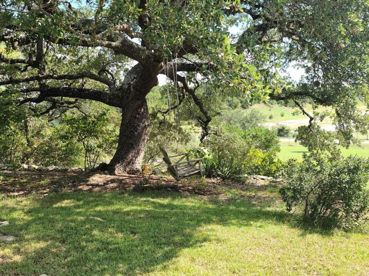 Hill Country Haute N Haus Relax And Renew Fischer Buitenkant foto